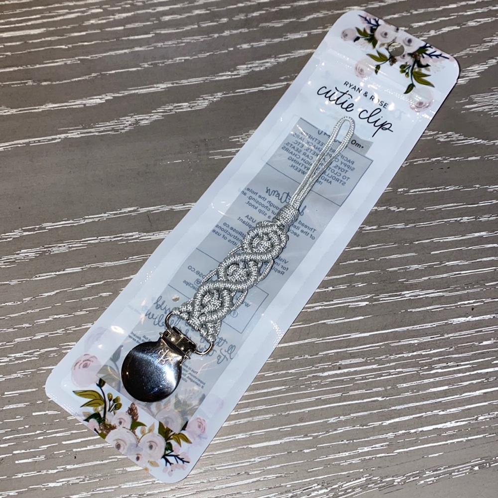 Ryan & Rose Cutie PAT cutie clip pacifier clip silver gray